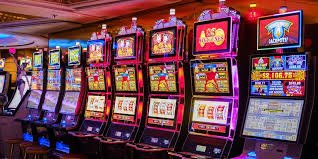 Người dùng tham gia bàn live casino trên điện thoại tại 888b km